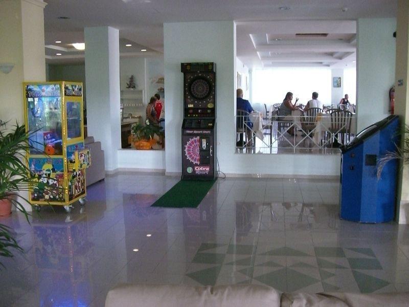 Athina Hotel Lambi  Bagian luar foto